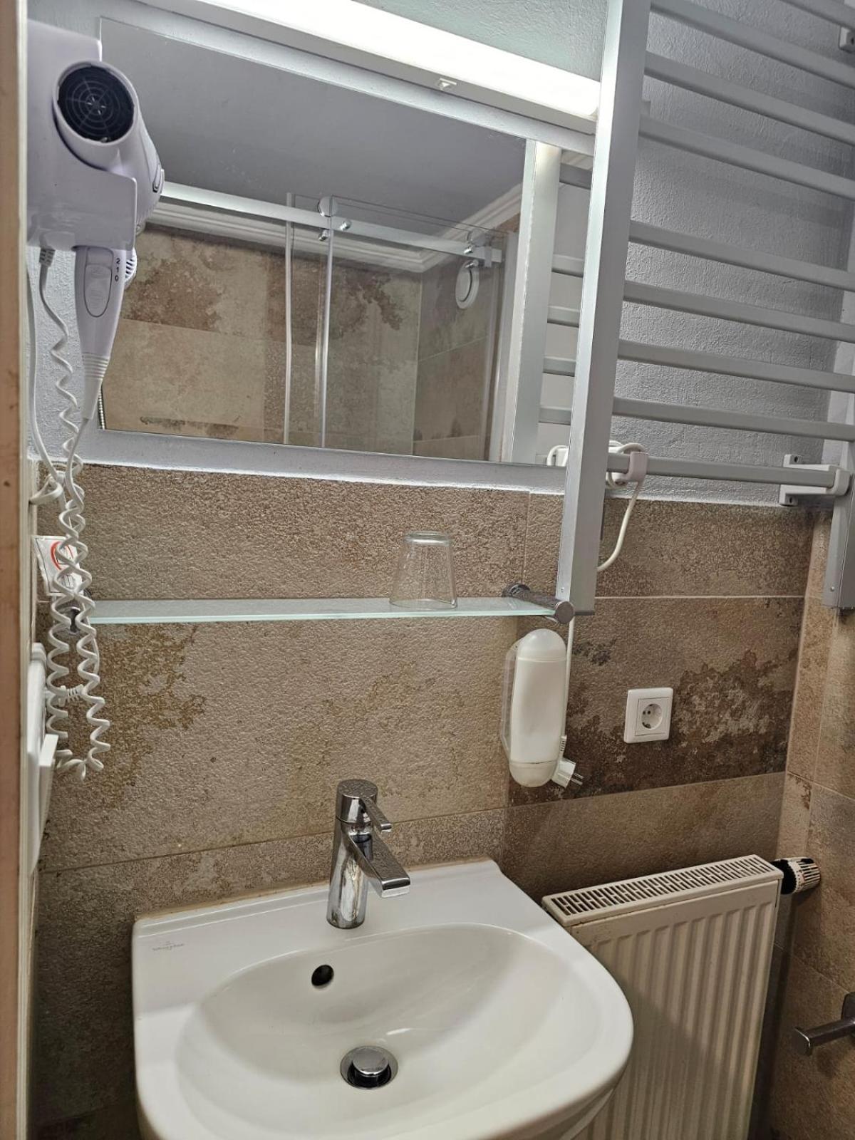 Hotel Goldene Rose Weißenburg in Bayern Екстериор снимка